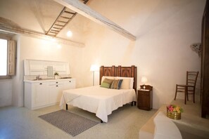 1 habitación y ropa de cama 