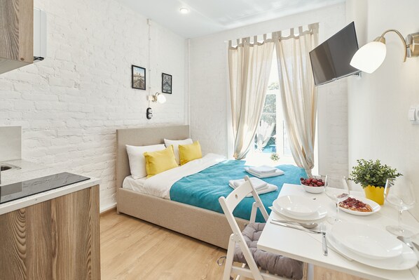 Dobbeltrom – standard | Skrivebord for bærbar PC, strykejern/-brett og wi-fi (inkludert)