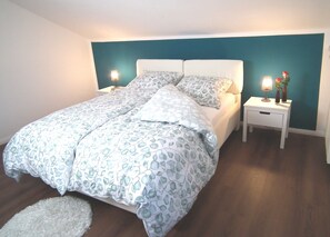 1 bedroom, Internet, bed sheets