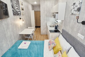 1 bedroom, laptop workspace, iron/ironing board, free WiFi