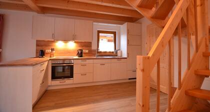 Ferienhaus La Casita: Modernes Haus mit Sauna, Kamin und Seeblick in Lechbruck