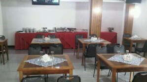 Interior - Ambun Suri Hotel (Bukittinggi)