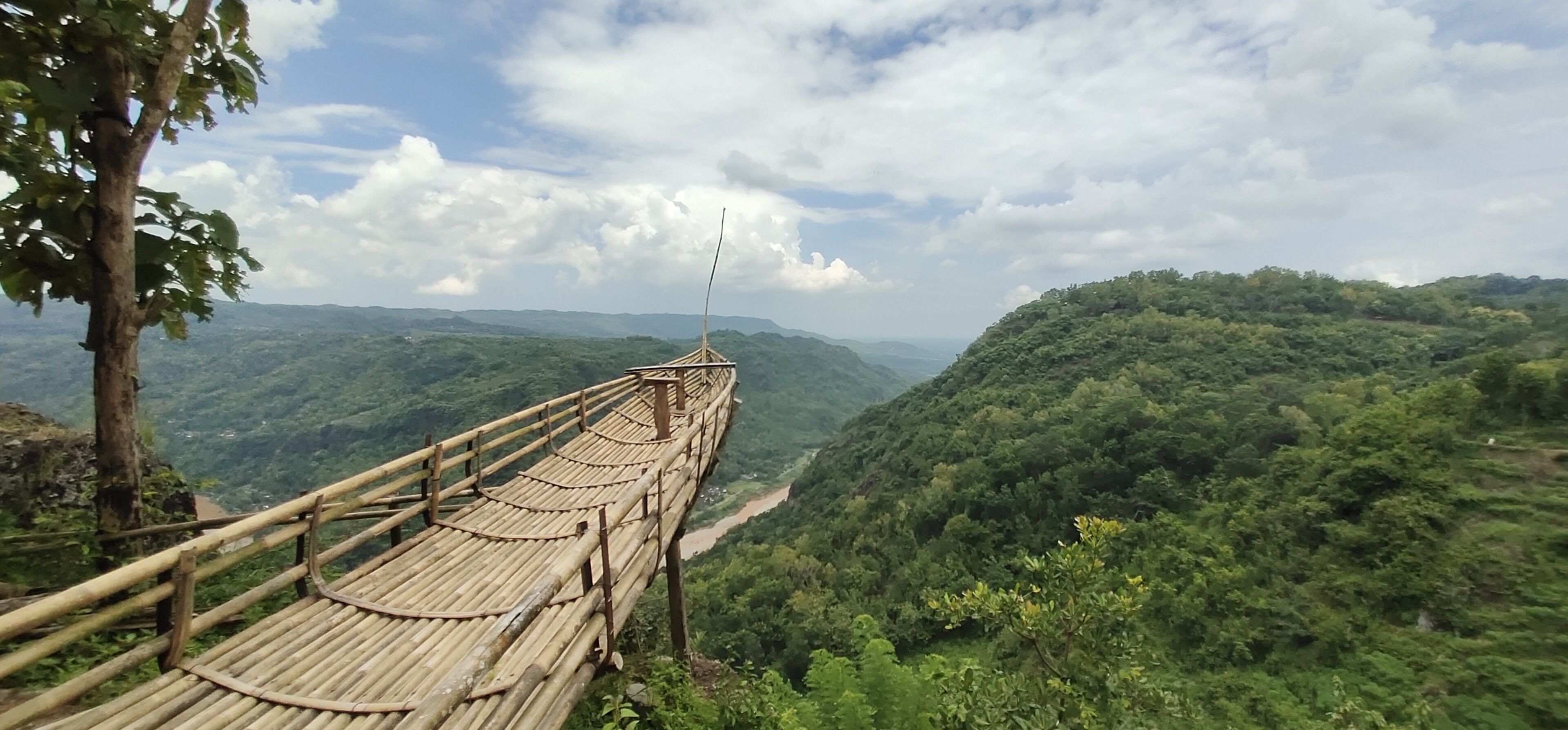 Pemandangan gunung