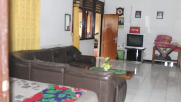 Unclassified image, 1 of 20, button - Homestay Rivalia (Borobudur)