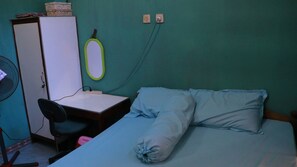 Laptop workspace, free WiFi - Dalem Kakung (Borobudur)