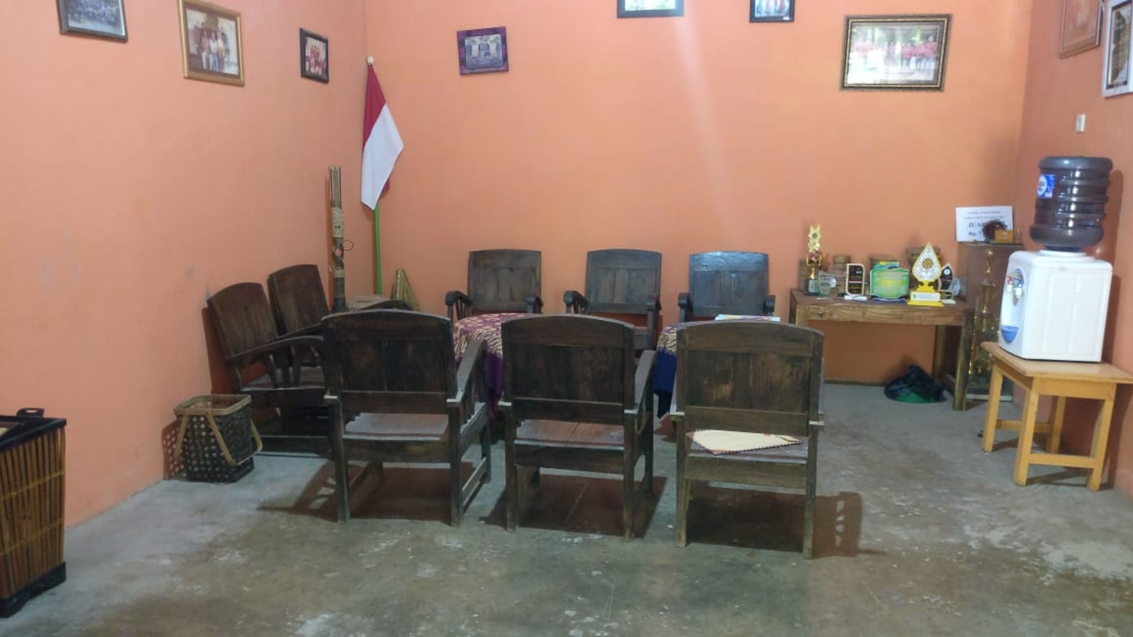 Kawasan tempat duduk lobi