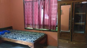 Room - Klakat Bambu Homestay - Hostel (Muntuk)