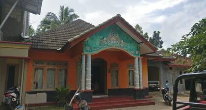Pringsewu Craft Homestay - Hostel
