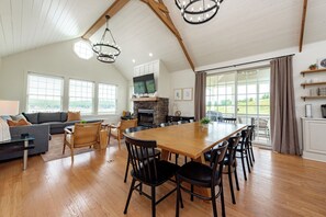 Interior - Luxury Lake Stay w/ Pool, Deck & Game Room (Swanton)