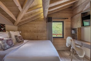 4 chambres, lit parapluie, Wi-Fi, draps fournis
