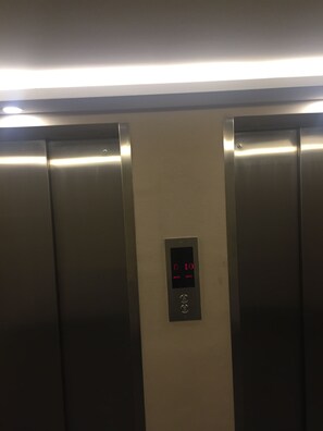 Interior entrance - terrace mix (Istanbul)