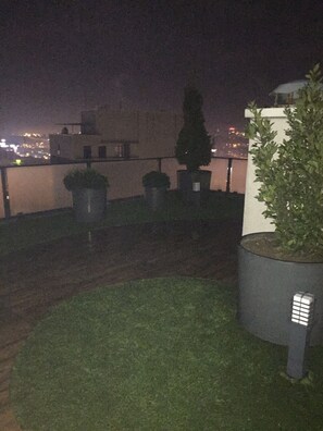 Front of property - terrace mix (Istanbul)