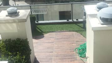 Business Room | Terrace/patio