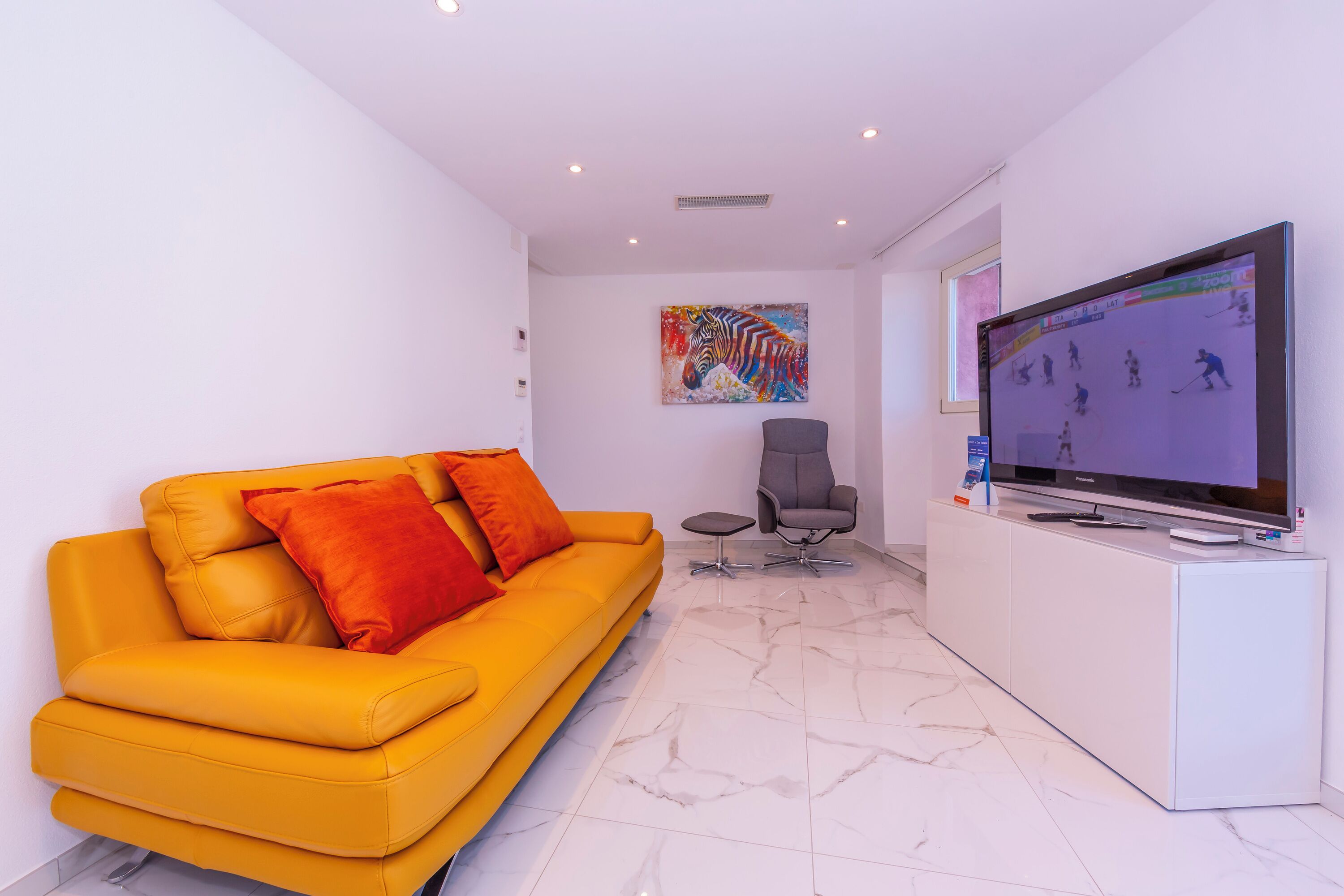 Family Apartment, Multiple Bedrooms, 2 Bathrooms (Red And Yellow Apartments) | Living area | 32-inch flat-screen TV with digital channels, TV