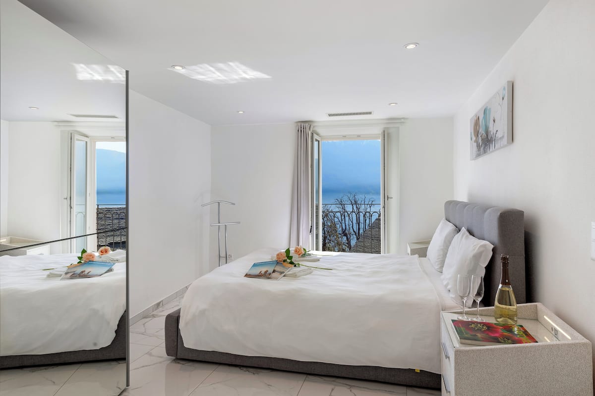 Căn hộ dành cho gia đình, nhiều phòng ngủ (Red view apartment) | 2 phòng ngủ, truy cập Internet không dây miễn phí, bộ trải giường