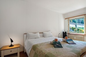 Family Apartment, Multiple Bedrooms, Lakeside (Garden on the lake 2) - Garden on the lake 2 (Gambarogno)