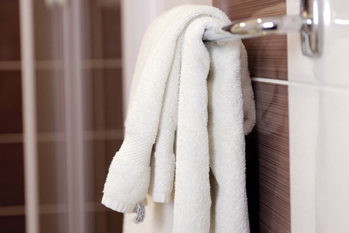 superior room | bathroom amenities | hair dryer, towels