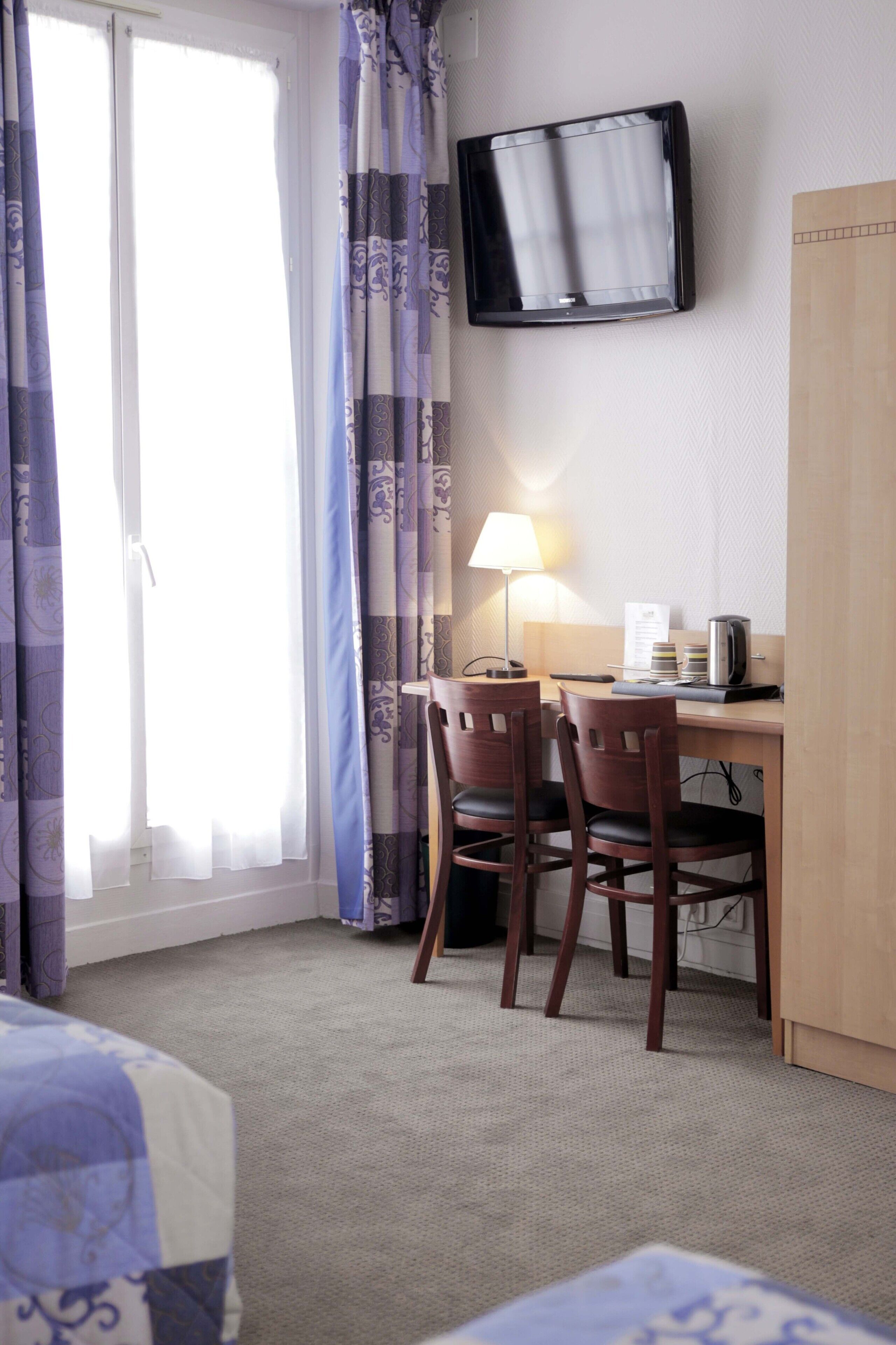 family room | room amenity