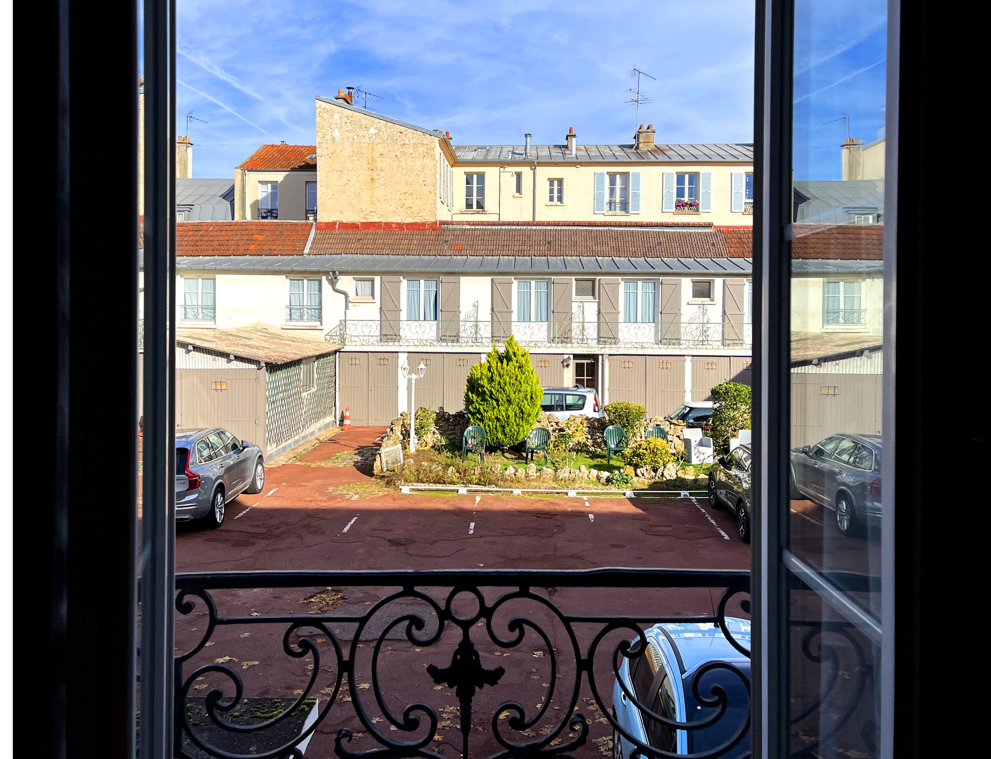 Classic-Zimmer | Schreibtisch, schallisolierte Zimmer, kostenloses WLAN