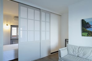 Lägenhet - 3 sovrum | 3 sovrum, skrivbord, barnsängar och gratis wi-fi