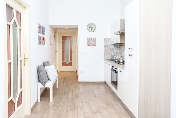 Apartment, 3 Bedrooms | Private kitchen