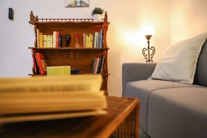 Apartment, 2 Schlafzimmer | Wohnbereich