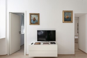 Apartment, 2 Bedrooms (4th floor) | Television - Casa Colombo by Wonderful Italy (Genoa)