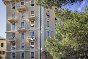 Exterior - Cozy Family Apartment in Castelletto by Wonderful Italy (Genoa)