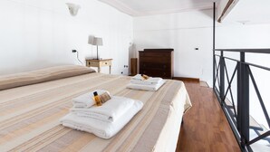 Unclassified image, 2 of 40, button - Sunny Apartment Navona Sq (Rome)