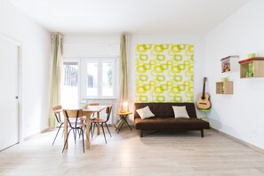 Apartment, 2 Bedrooms, Terrace | Living area
