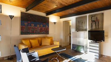 Villa, 1 Schlafzimmer, 2 BĂ€der, Gartenblick | Wohnbereich