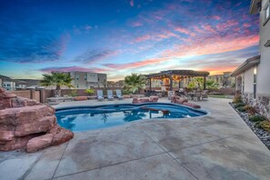 Pool - Zion Poolhouse - PRIVATE POOL! Backyard Oasis! (Washington)