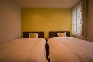 2 slaapkamers, een strijkplank/strijkijzer, gratis wifi, beddengoed