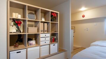 1 bedroom, desk, iron/ironing board, free WiFi