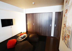 1 bedroom, desk, iron/ironing board, free WiFi