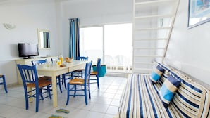 Apartment | Living room - Apartment in France With Ocean View (Fouras)