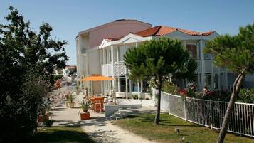 Khuôn viên nơi lưu trú