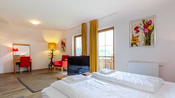 4 bedrooms, individually furnished, bed sheets