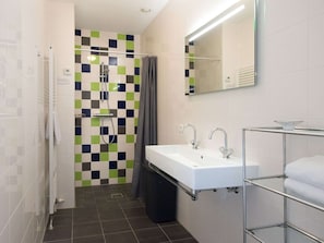 House | Bathroom | Shower, hair dryer, towels