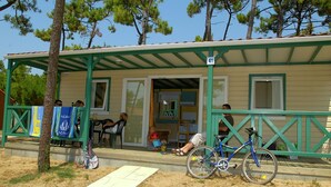 Unclassified image, 5 of 13, button - Cozy Wooden Chalet With a Covered Terrace in the Vendée (Saint-Hilaire-de-Riez)