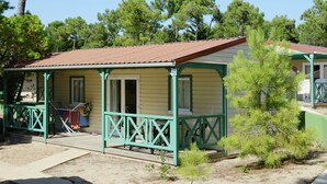 Unclassified image, 2 of 13, button - Cozy Wooden Chalet With a Covered Terrace in the Vendée (Saint-Hilaire-de-Riez)