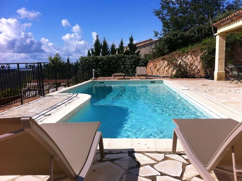 Spacious Villa With Panoramic Views, Located in the Provence