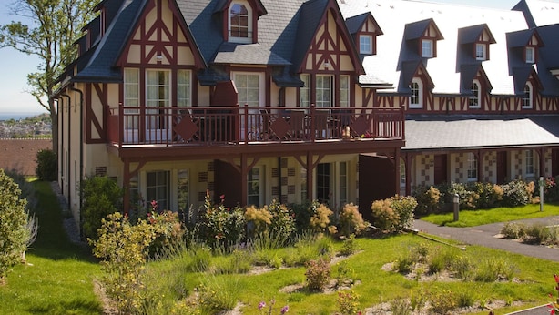 Exterior - Holiday Home in Norman Style With a Beautyful Panoramic View (Houlgate)