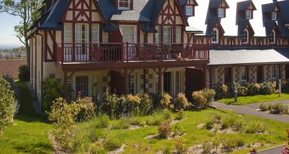 Holiday Home in Norman Style With a Beautyful Panoramic View