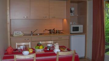Chalet | Private kitchen | Microwave