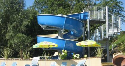Comfortable Chalet Located Among Vineyards in the Dordogne