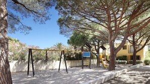 Property grounds - Apartment in Saint-loup Amid Pine Trees (Agde)