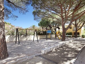 Property grounds - Apartment in Saint-loup Amid Pine Trees (Agde)