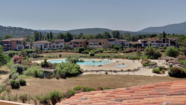 Unclassified image, 1 of 21, button - Carefully Furnished Studio at 100 m. From the Beach (Gassin)