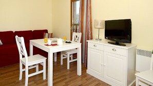 Mobile Home | Living room - Chalet on the Largest Water Reservoir in the Hautes-alpes (Le Lauzet-Ubaye)